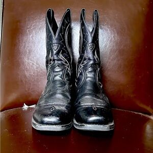 Black ariat boots
